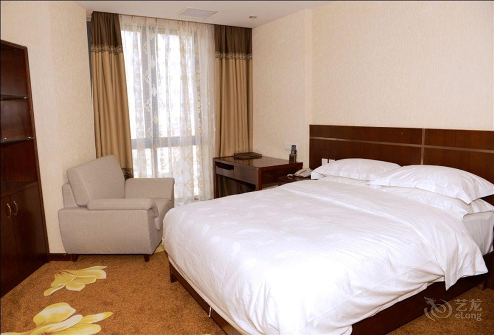 Fuyong Yulong Hotel Beijing Exterior photo